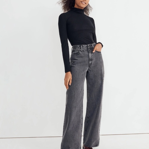 Madewell Denim - Madewell Superwide-Leg Jeans in Moreland Wash in size 25